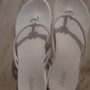 OluKai Women's Flip Flop Sandals White Size 8 Casual Summer